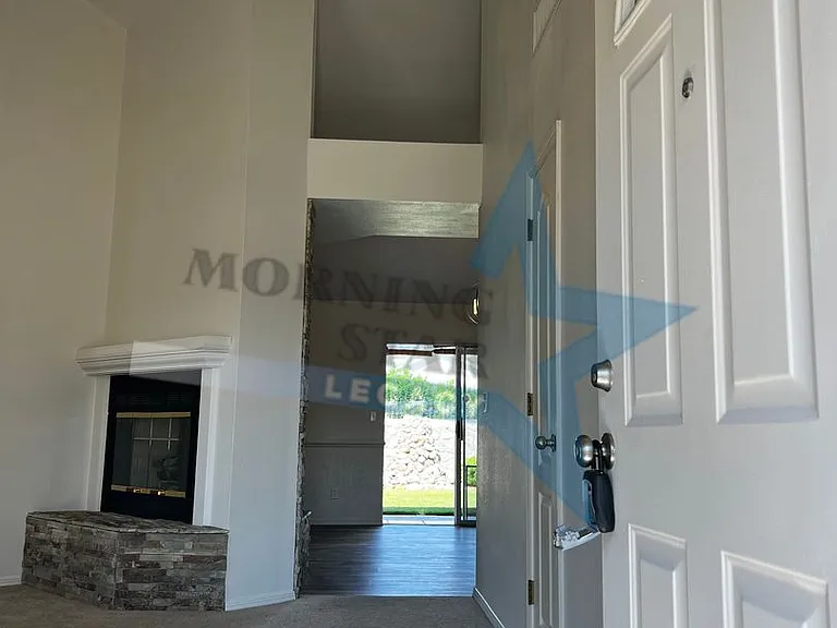703 City View Dr — Photo 3