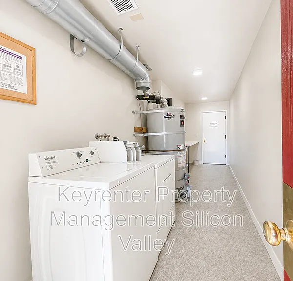 1104 Delna Manor Ln #3 — Photo 9