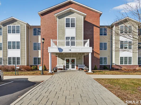 2590 Gold Star Highway #110, Groton, CT 06355