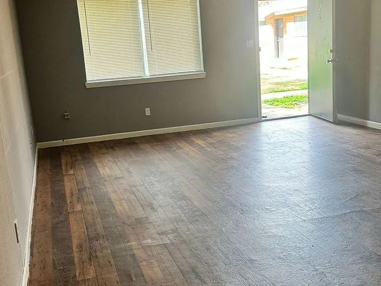526 Wilkes St #5 — Photo 9