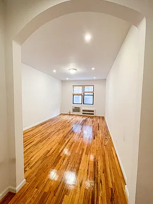 Rented by Urban Real Estate Inc | media 38