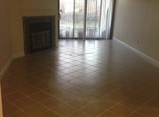 8147 Holmes Rd, Kansas City, MO 64131