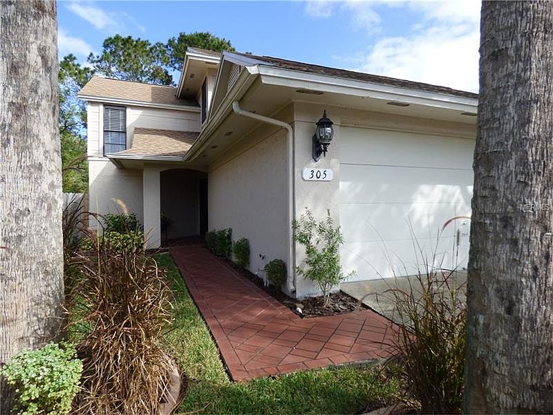 1st image of 305 Goldstone Pl