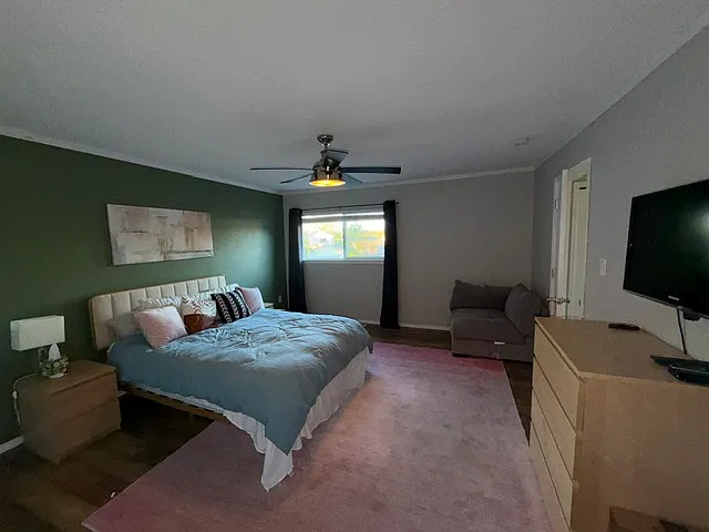 5643 W 71st Pl — Photo 9