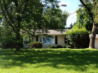 4289 Oak Drive Ln, Minnetonka, MN 55343