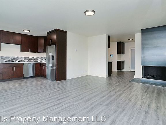 5th image of 2468 6th Ave N #8308787