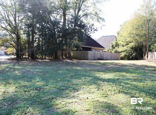 892 Grant Park Dr, Mobile, AL 36606