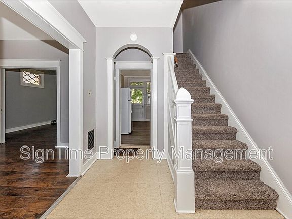 4th image of 414 Mitchell Ave #1