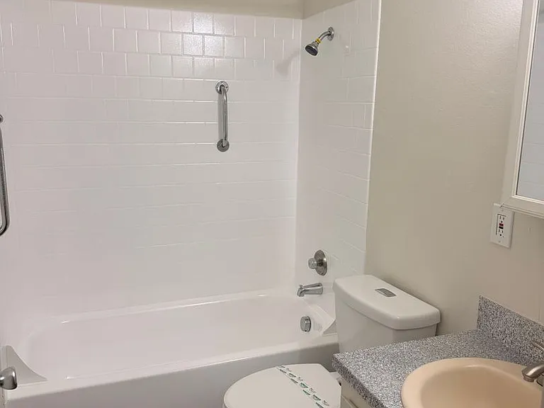 S815 - Star Apartments — Photo 38