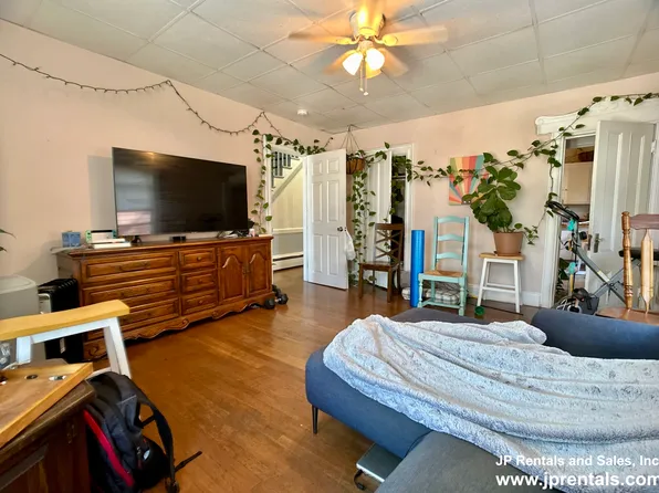 388 Centre St APT 2, Jamaica Plain, MA 02130