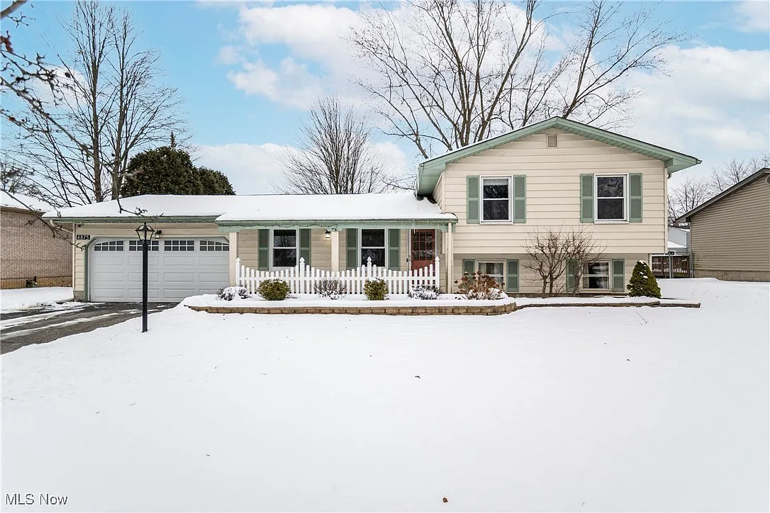 4875 New Rd photo 1