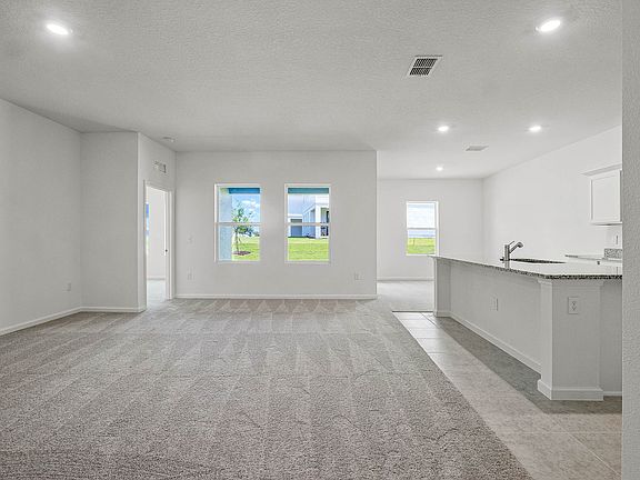 4th image of 2202 Raven Ridge Rd