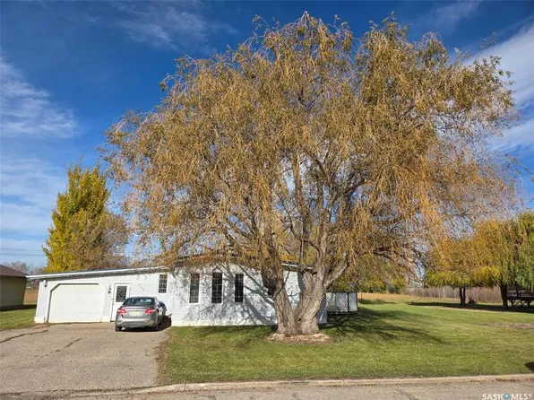 720 Maple DRIVE, Esterhazy, SK S0A 0X0
