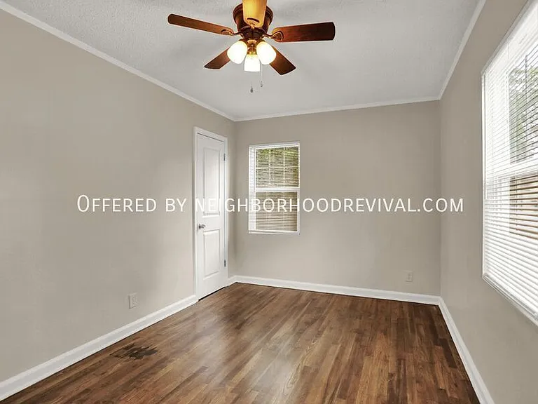 948 E Kelley Cir — Photo 5