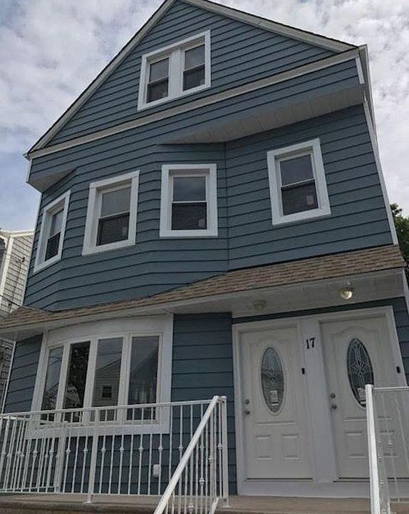 2nd image of 17 W 34th St #2