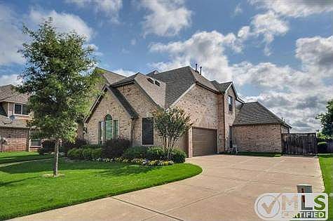 2nd image of 2607 Waterfront Dr