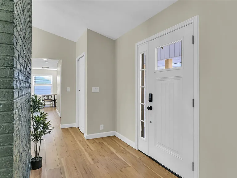 4011 Danbury Dr — Photo 5