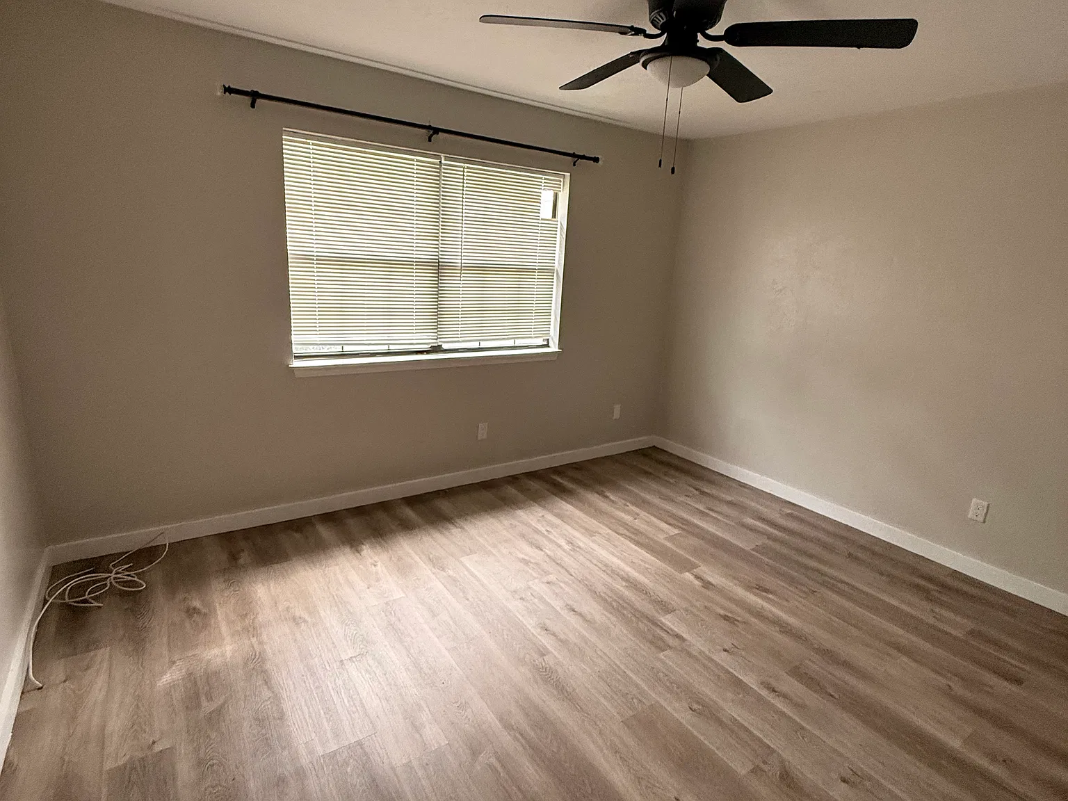 2 bed, 1128 sqft, $1,500 — Photo 4