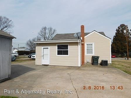 4th image of 3014 Pickett St
