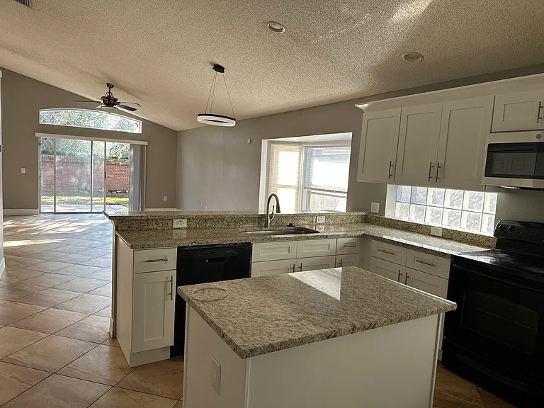 4650 Raintree Ridge Rd — Photo 8