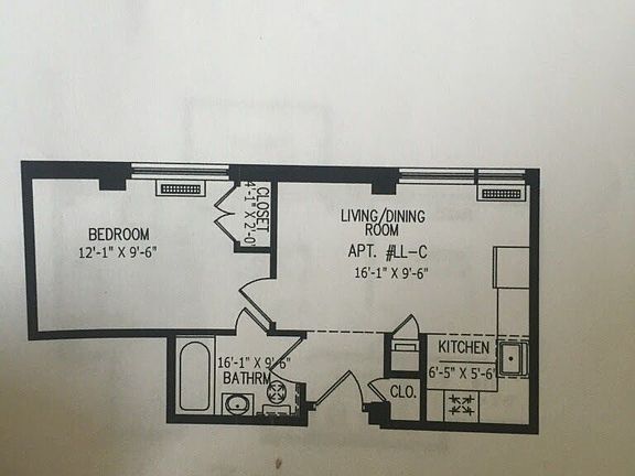 4th image of 4118 43rd St APT Llc