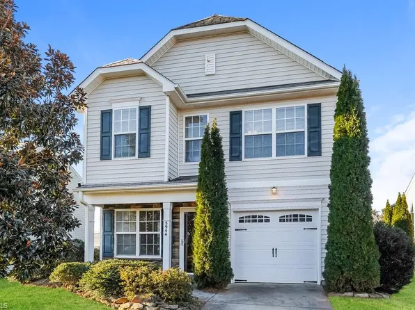 5944 Odenton Ln, Pfafftown, NC 27040