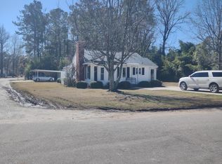 305 Church St, Lake Waccamaw, NC 28450