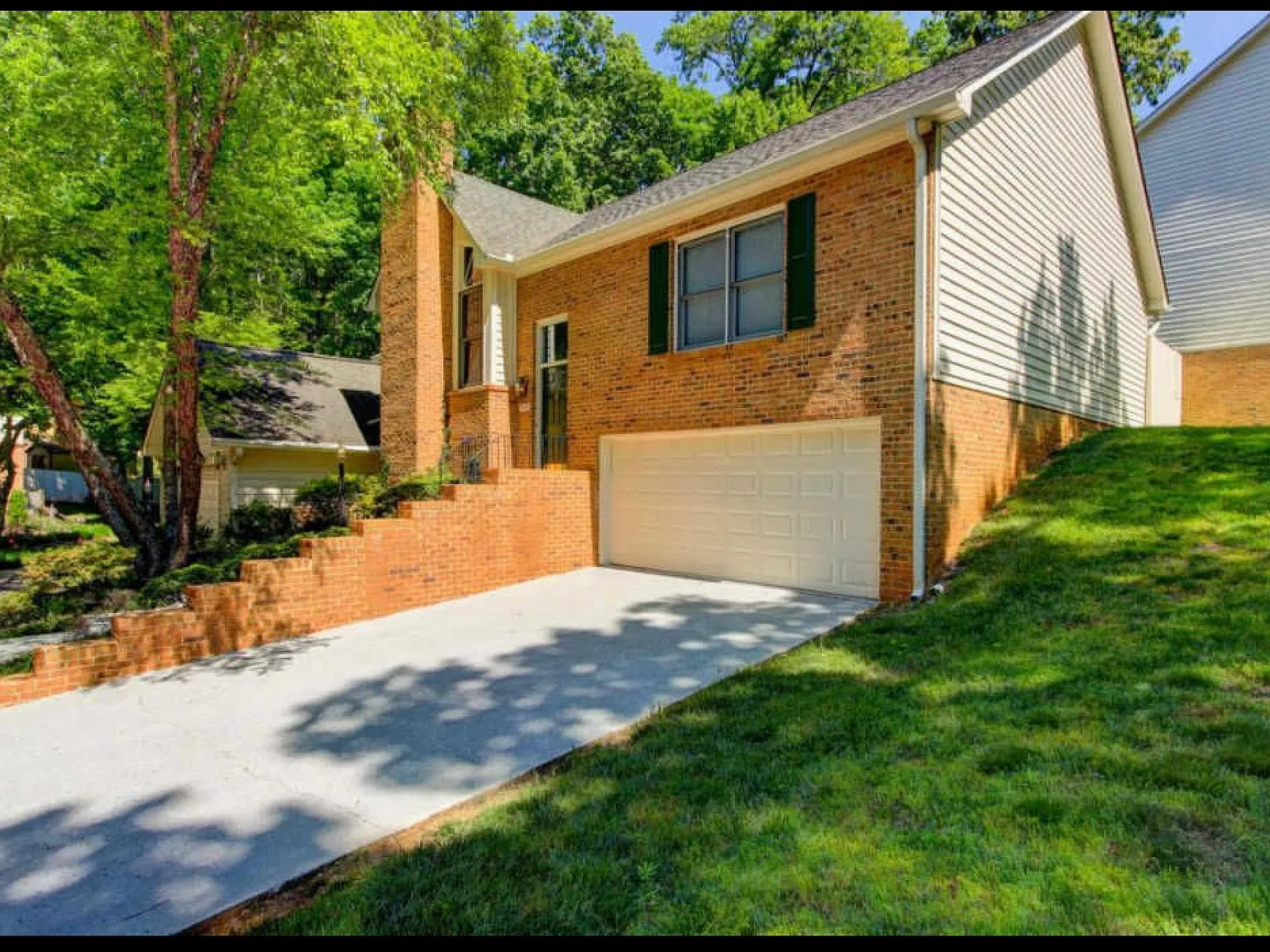 9903 Brannigan Cir — Photo 2