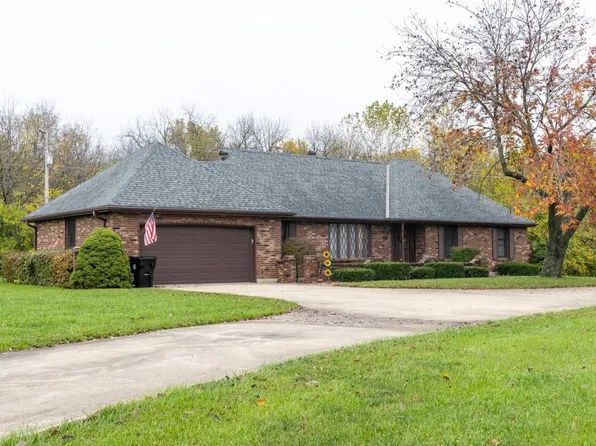 1805 Woodlawn St, Pleasant Hill, MO 64080