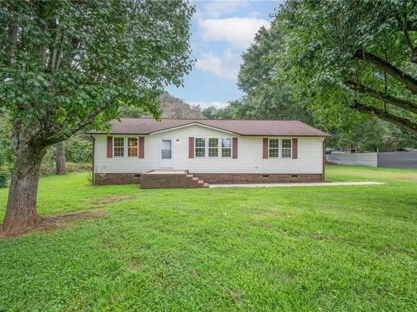 232 Walt Wilson Rd, Mocksville, NC 27028