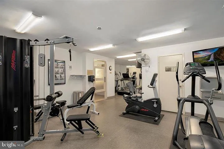 3701 S George Mason Dr #2414N — Photo 36
