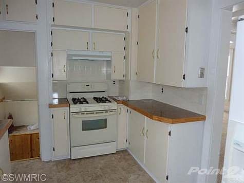 Kitchen has been updated and includes all appliances.