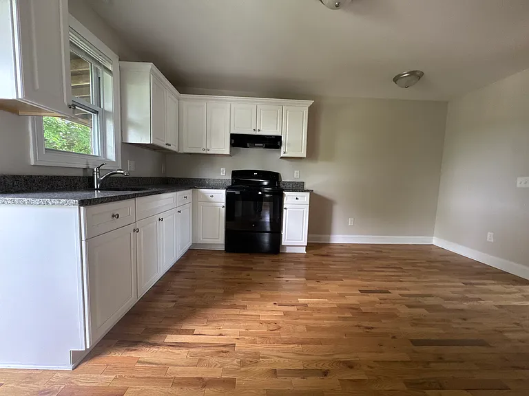 205 Howe Ave #205 — Photo 11
