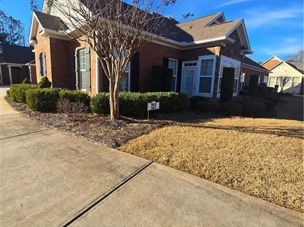 901 Haven Cir, Douglasville, GA 30135