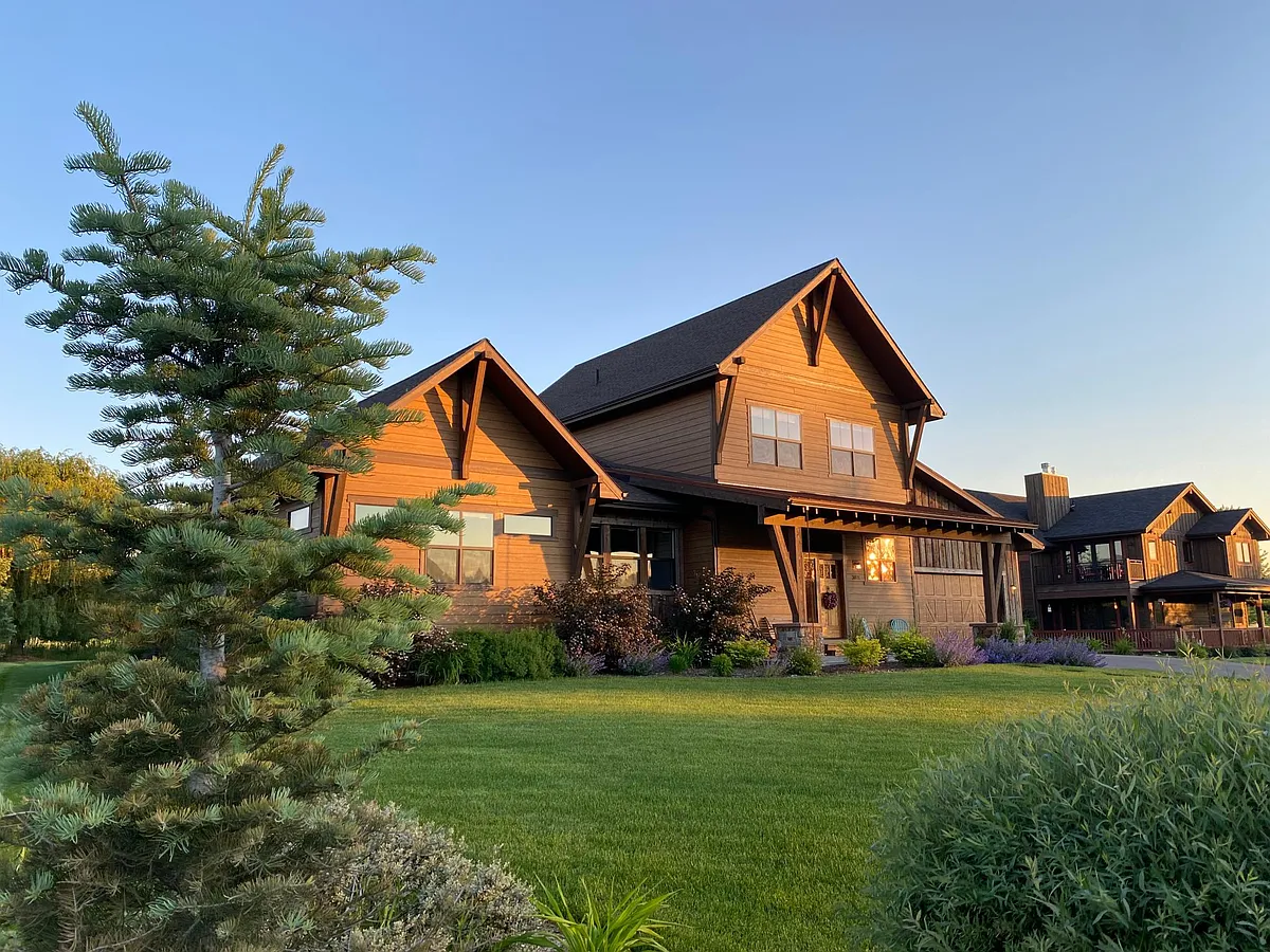 Building Photo - 3071 River Lakes Dr