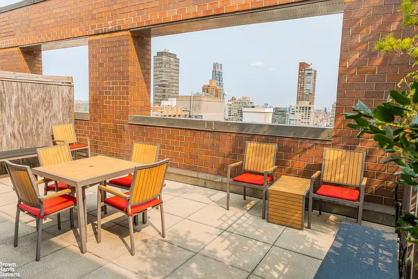 Rented by Brown Harris Stevens | media 32