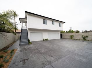581 E Hillsdale St, Inglewood, CA 90302