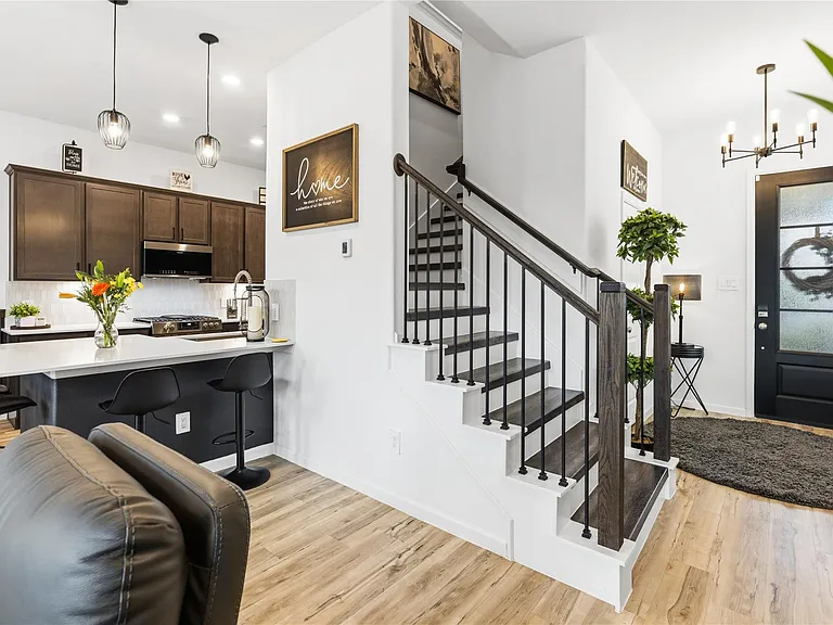 641 Royal Arch Dr — Photo 7