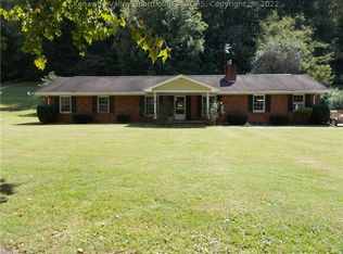1078 Dutch Hollow Rd, Dunbar, WV 25064