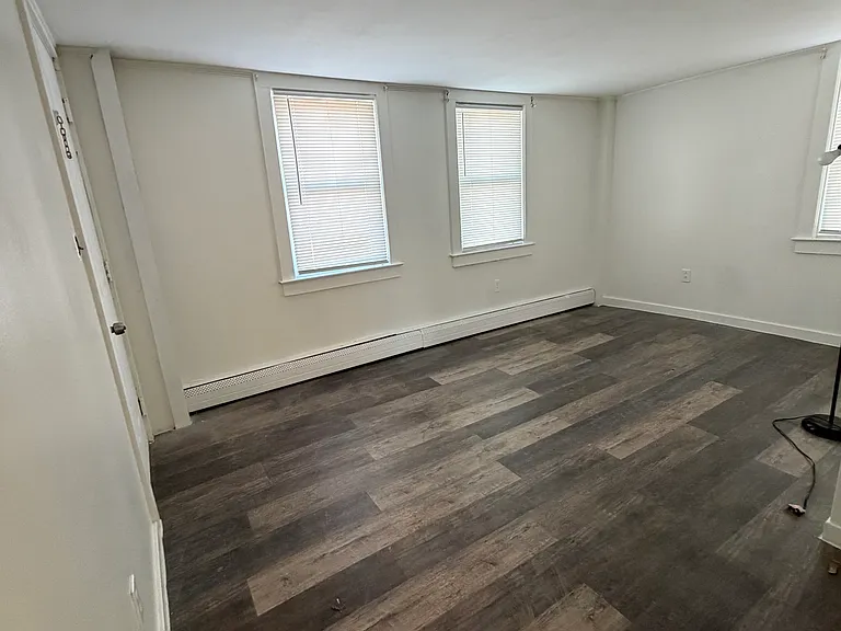 305-307 Silver Ln #1 — Photo 5