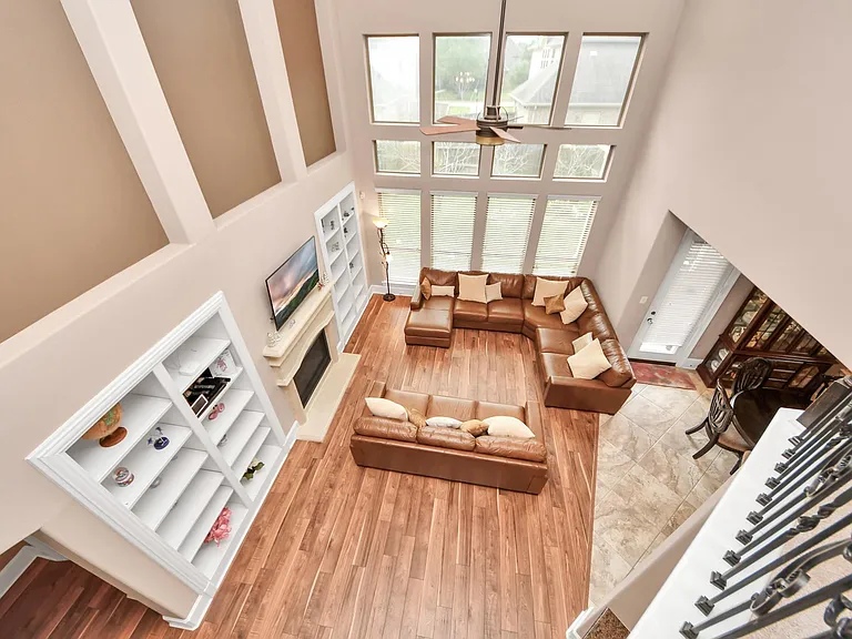 2895 Ragusa Ln — Photo 40