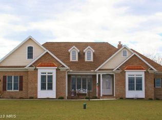 6472 Roxbury Rd, Shippensburg, PA 17257