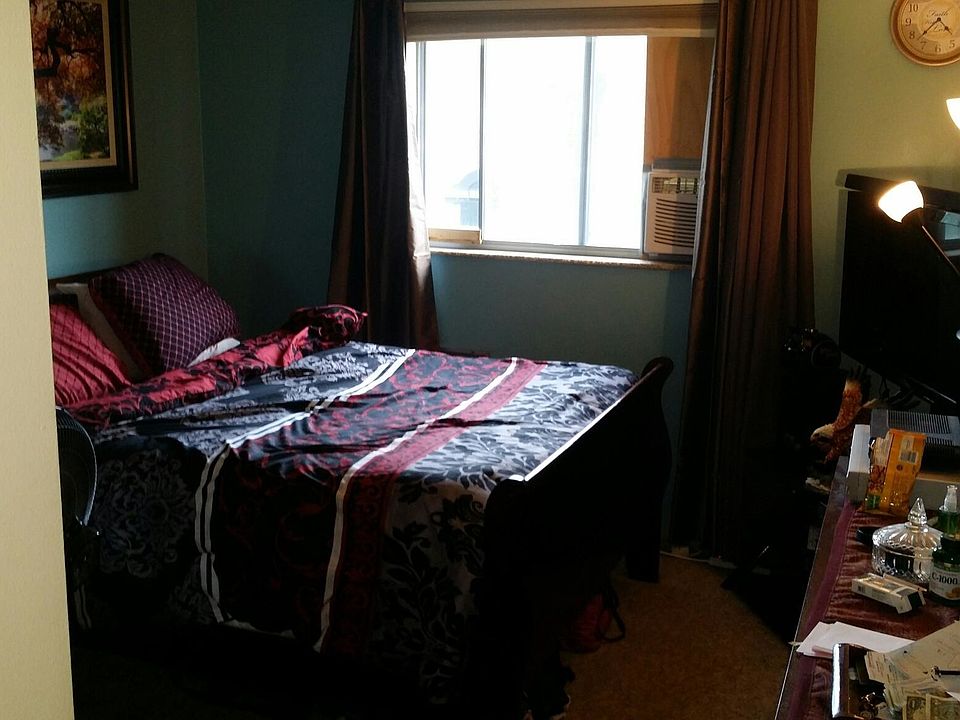 Large Bedroom 15x15