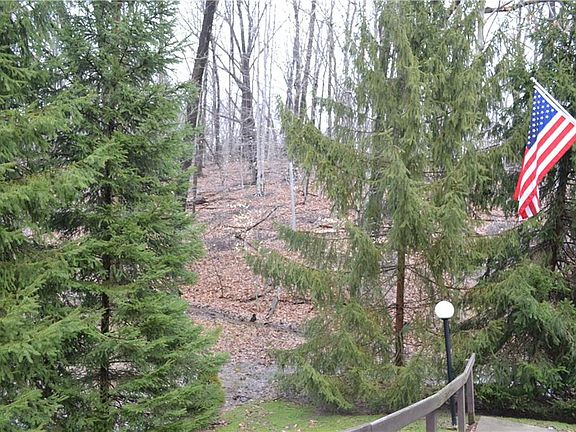 2nd image of 6830 Carriage Hill Dr #D-34