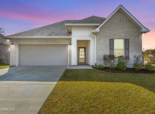 18119 Evergreen Dr, Gulfport, MS 39503