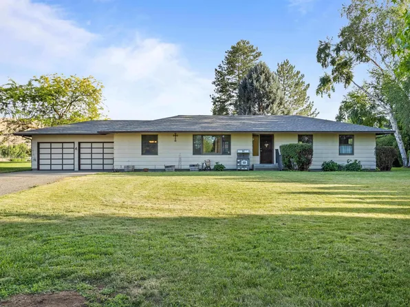 11002 S 1518th Pr SW, Prosser, WA 99350