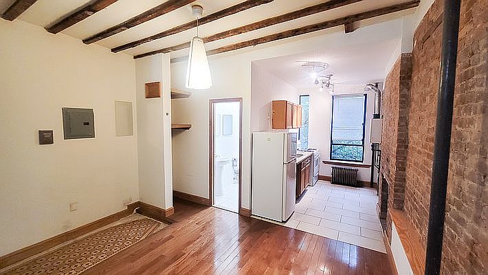 1st image of 2308 1st Ave APT 3S