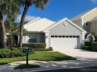 14 Brighton Ct, Palm Beach Gardens, FL 33418