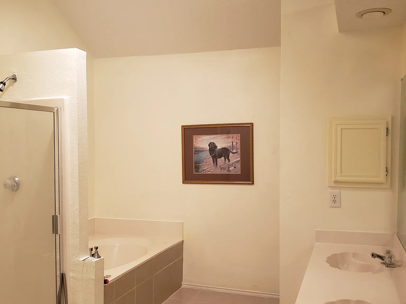 3 bed, 1890 sqft, $2,195 — Photo 2