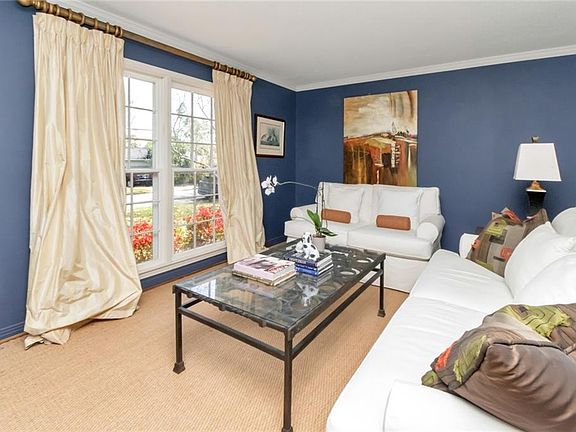 3rd image of 513 Wacker Ln N